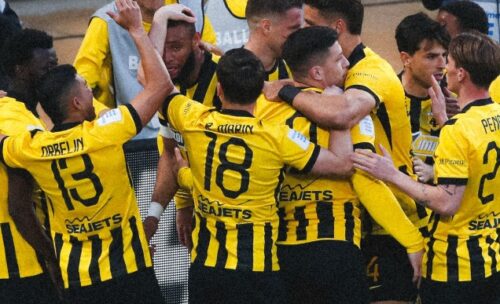 ΠΕΡΝΑΕΙ ΜΕ ΔΙΠΛΟ Η ΑΕΚ