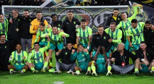 ΥΠΕΡΕΧΟΥΝ ΑΕΚ ΛΑΡΝΑΚΑΣ ΚΑΙ ΚΑΜΠΟΥΡ